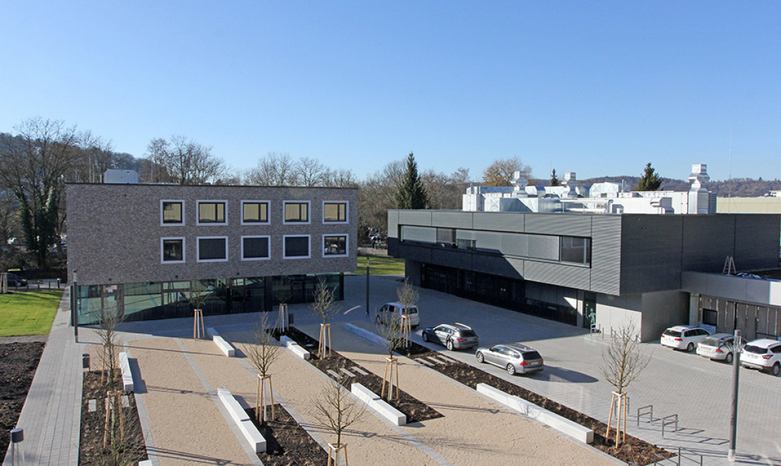 Die Bildungsakademie Tübingen ist das zentrale Aus- und Weiterbildungszentrum der Handwerkskammer Reutlingen und eine anerkannte Bildungseinrichtung des DVS. - © Uhland2