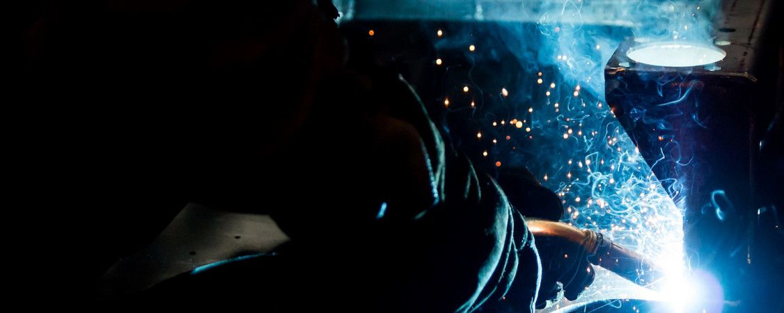 welding-2819146_1920_Michal Jarmoluk_edited
