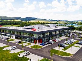 Fronius Deutschland hat am 13. Mai seine neue Landeszentrale im hessischen Neuhof-Dorfborn bezogen – in unmittelbarer Nähe zum bisherigen Standort.