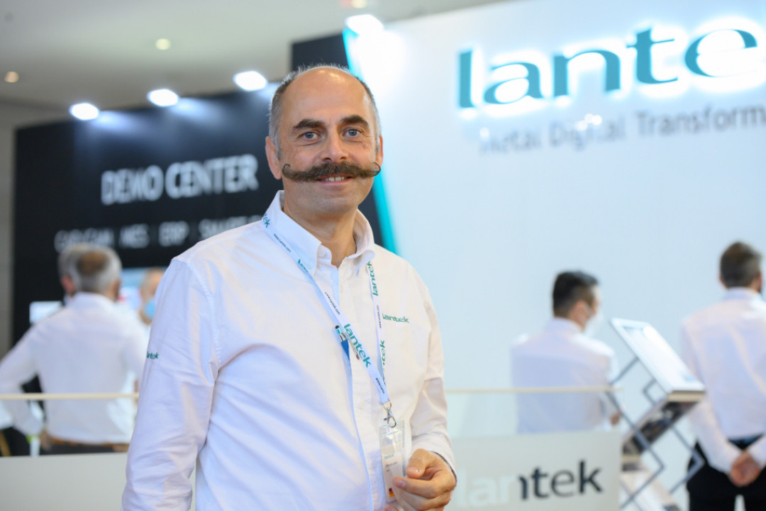 Christoph Lenhard und sein Team für den deutschsprachigen Raum erzielten 2021 das größte Umsatzplus aller europäischen Lantek-Standorte. - © Lantek